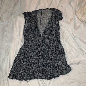 Brandy Melville Disty Floral Print Wrap dress